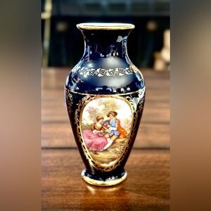 Limoges Fragonard Vintage Vase, Porcelain, Rare 7” tall, Made in France